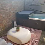 Nocleg ze śniadaniem L'essentiel 4*