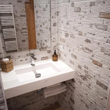 Bed & Breakfast L'essentiel 4*